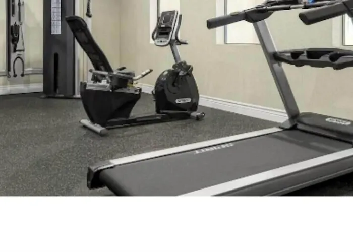 Comfort Inn & Suites Pauls Valley - City Lake