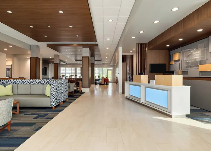Holiday Inn Express & Suites - Dalton - Walnut Ave By Ihg