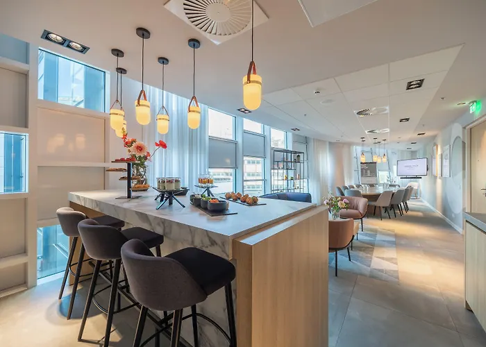 Crowne Plaza Utrecht - Central Station By Ihg