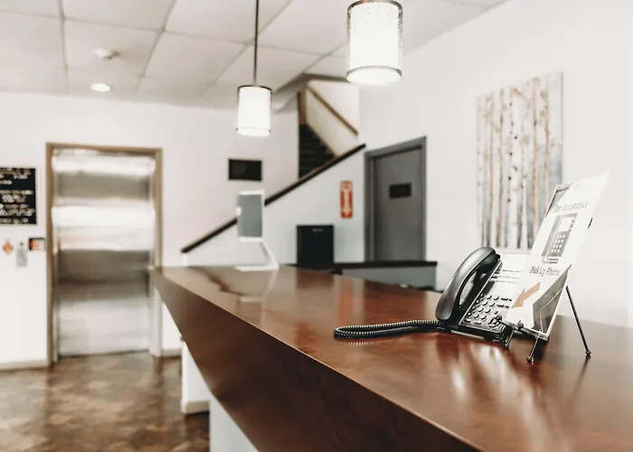 Bicentennial Inn