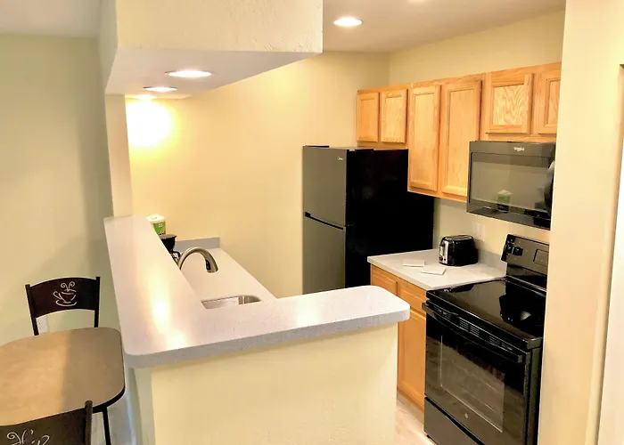 Bicentennial Inn