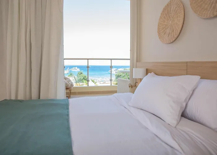 Redcon Suites