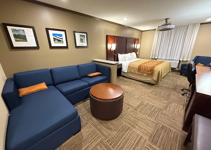 Giles Hotel Inn And Suites