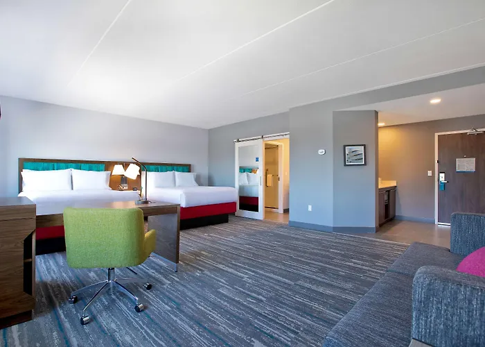 Hampton Inn & Suites Ottawa West, Ontario, Canada