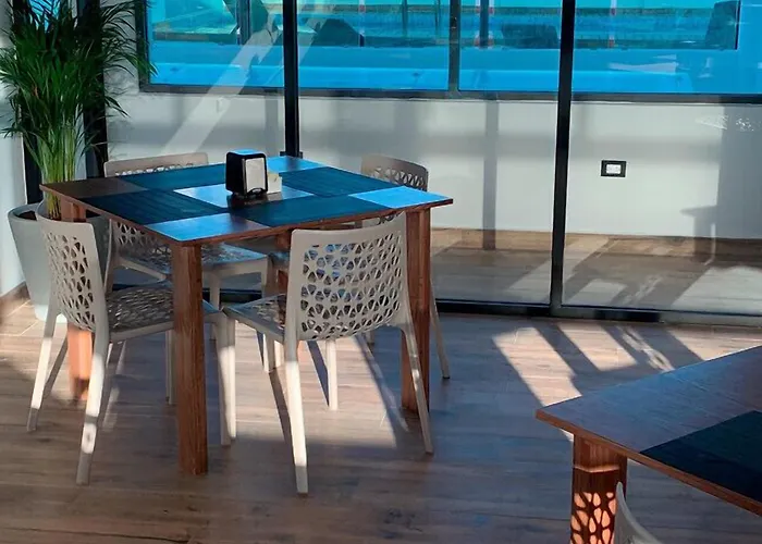 Hotel Kavia Plus