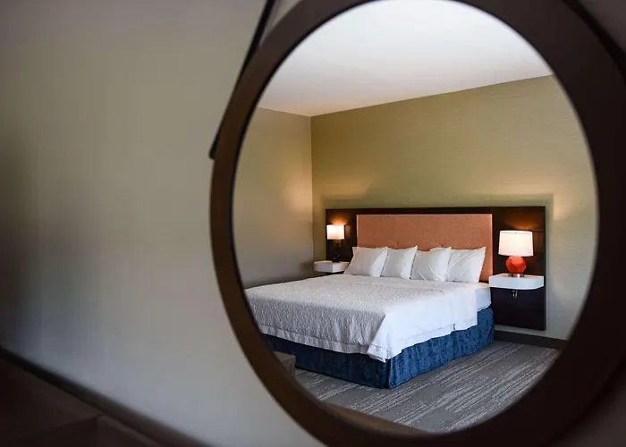 Hampton Inn & Suites Lenoir, Nc