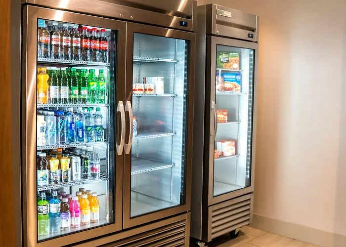 Holiday Inn Express & Suites - Brandon By Ihg