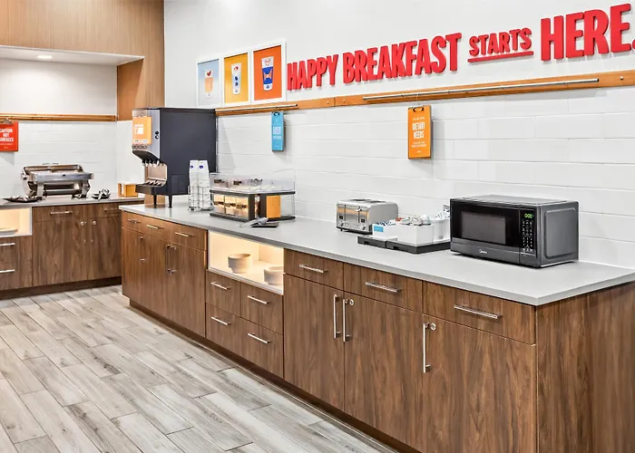 Hampton Inn & Suites Farmington
