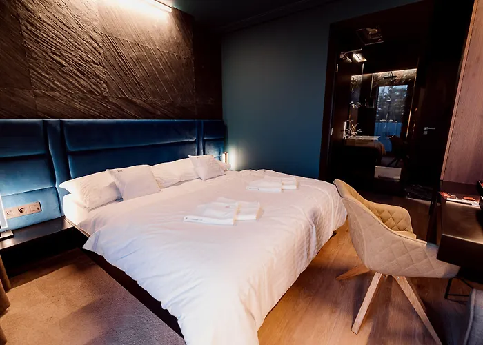 Boutique Hotel11 With Rooftop Spa