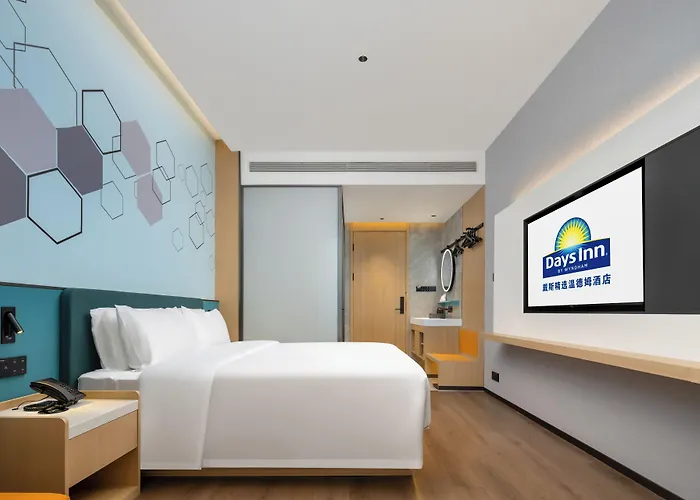Days Inn By Wyndham Zhuhai Gongbei Port
