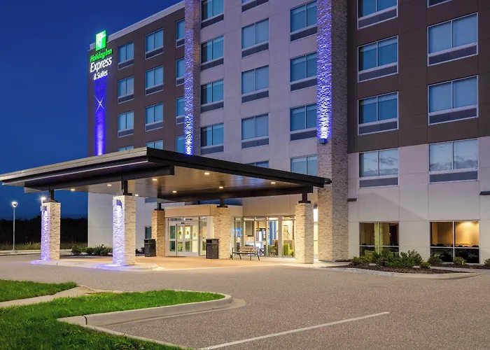 Holiday Inn Express & Suites - Beloit By Ihg