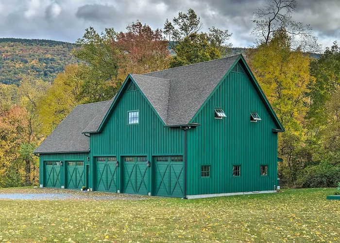 Luxe 'Green Barn' Near Skiing W/ Mt Equinox Views!