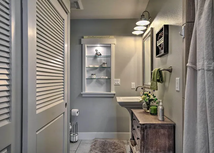 'Traveler'S Retreat' Studio W/ Patio & Yard!