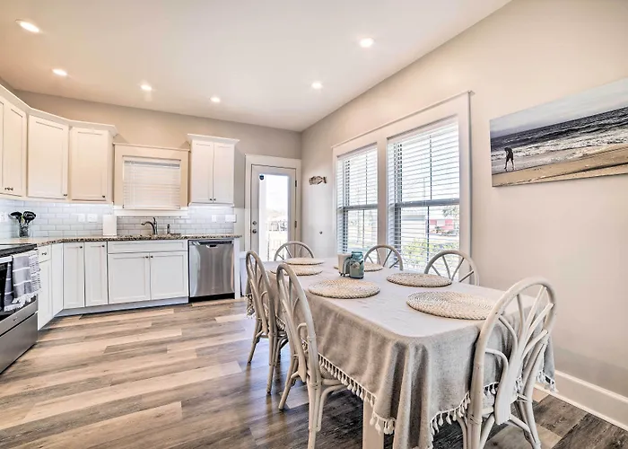 Mexico Beach Getaway W/ Patio - Steps To Beach!