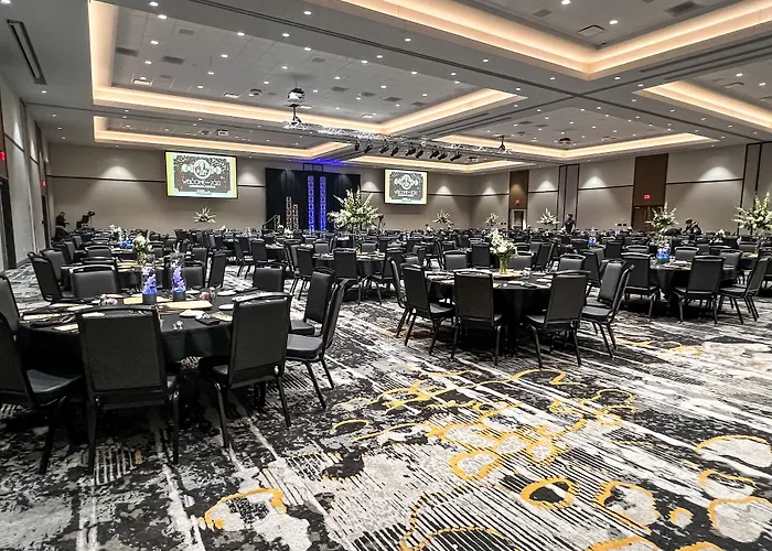 Crowne Plaza - Kearney By Ihg