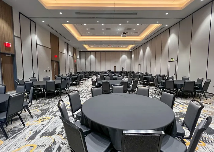 Crowne Plaza - Kearney By Ihg