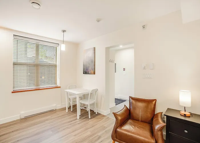Stirling All Suites Hotel