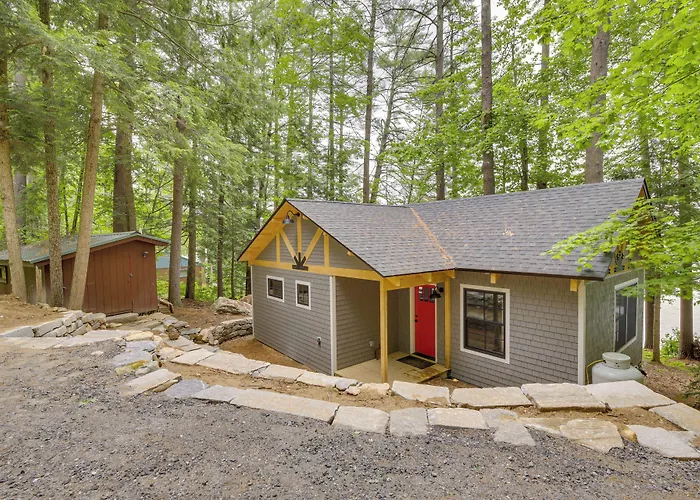 Lakefront Hartford Cabin W/ Canoe & Boat Ramp