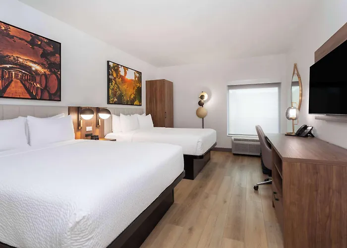 La Quinta Inn & Suites By Wyndham Galt Lodi North
