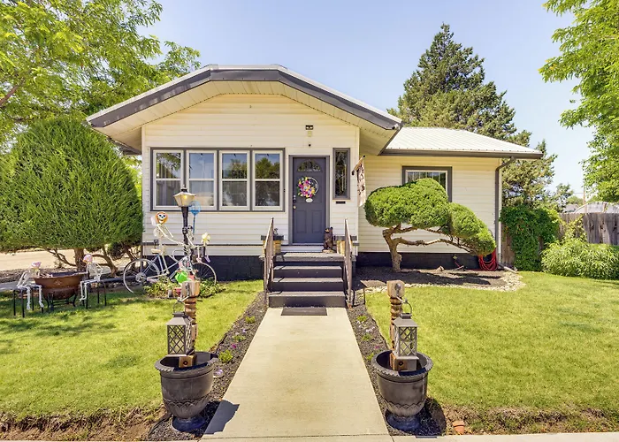Las Animas Studio W/ Lush Backyard Paradise!