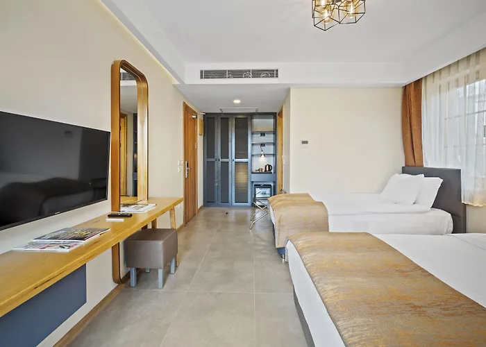 Zeyt Inn Hotel