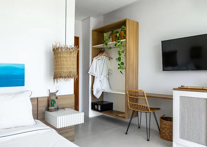 Mikiki Lifestyle Hotel (Adults Only)