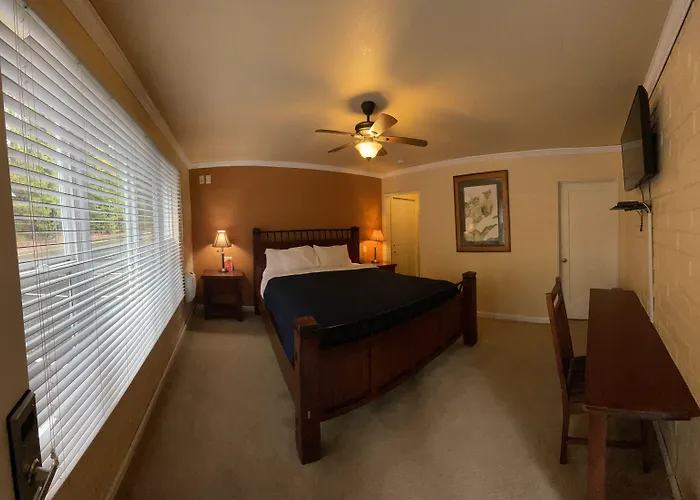 Sierra Woods Lodge