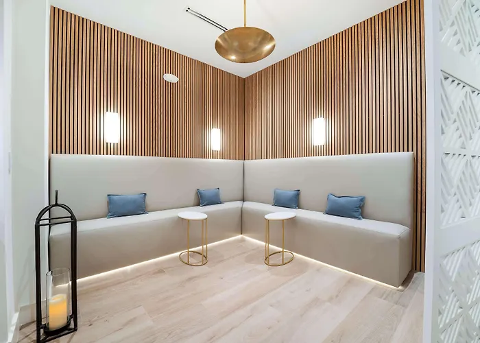 Thesis Hotel Miami Coral Gables, Curio Collection By Hilton