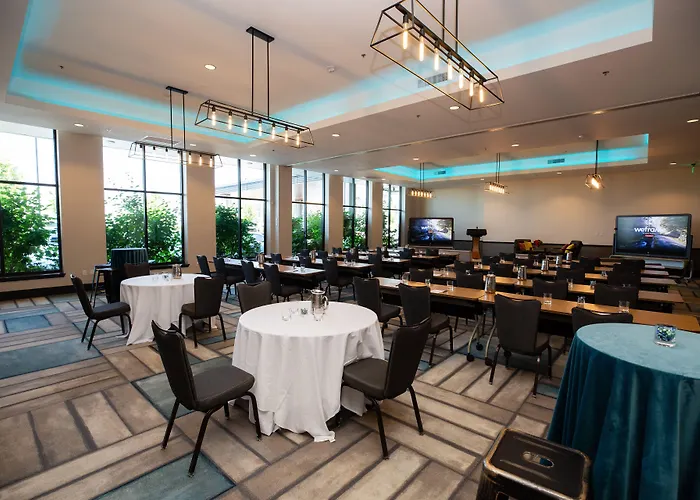 Hotel Indigo Seattle Everett Waterfront Place By Ihg