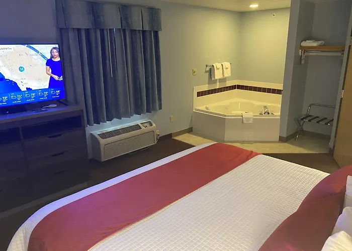 Garnett Hotel & Rv Park
