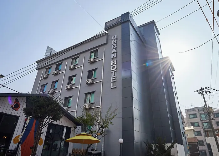 Urban Hotel