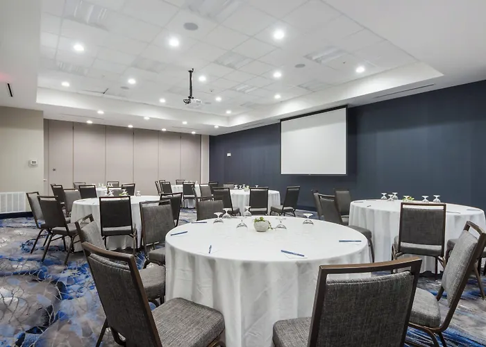 Fairfield Inn & Suites By Marriott Dallas Plano/Frisco