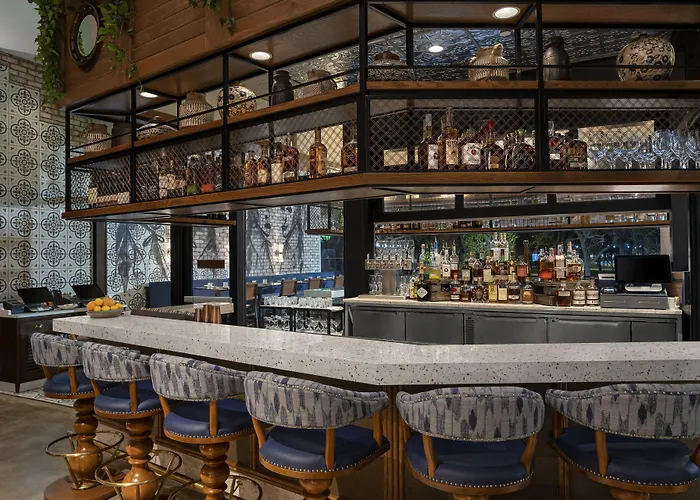 The Ben, Autograph Collection