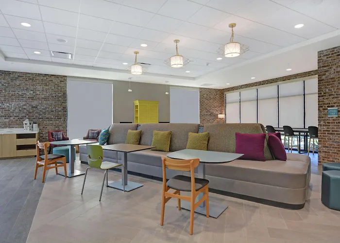 Home2 Suites By Hilton Charleston Daniel Island, Sc