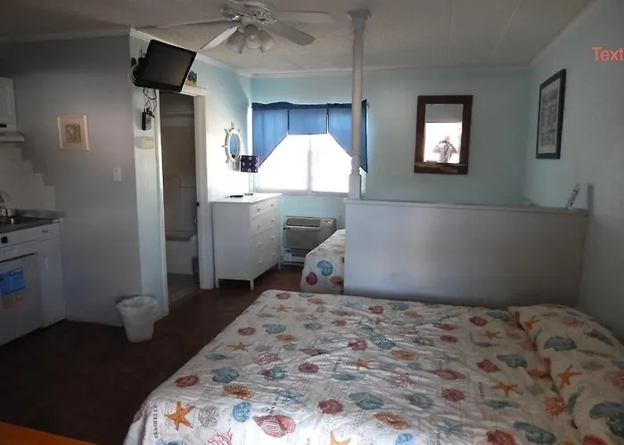 Sifting Sands Motel
