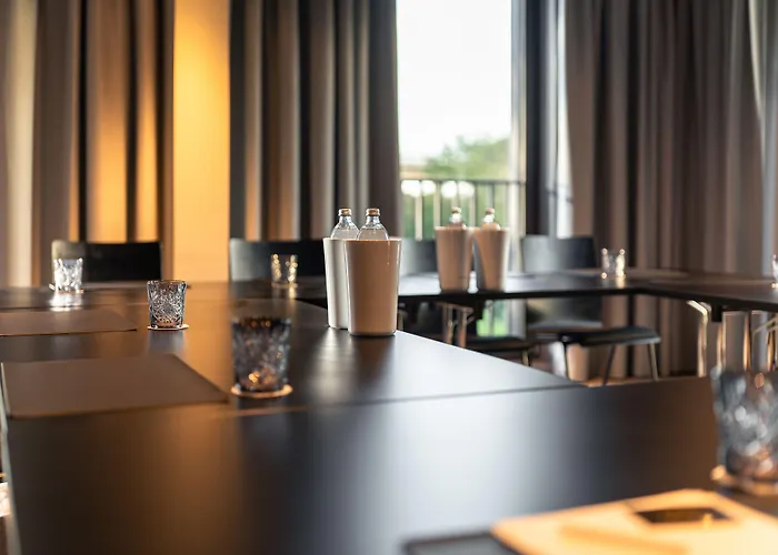 Freshsuites & Bar