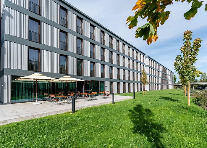 Freshsuites & Bar