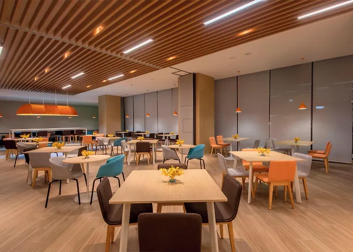 Holiday Inn Express Xiamen Airport Zone By Ihg