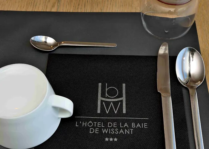 Logis- Hotel De La Baie De Wissant & Appartements