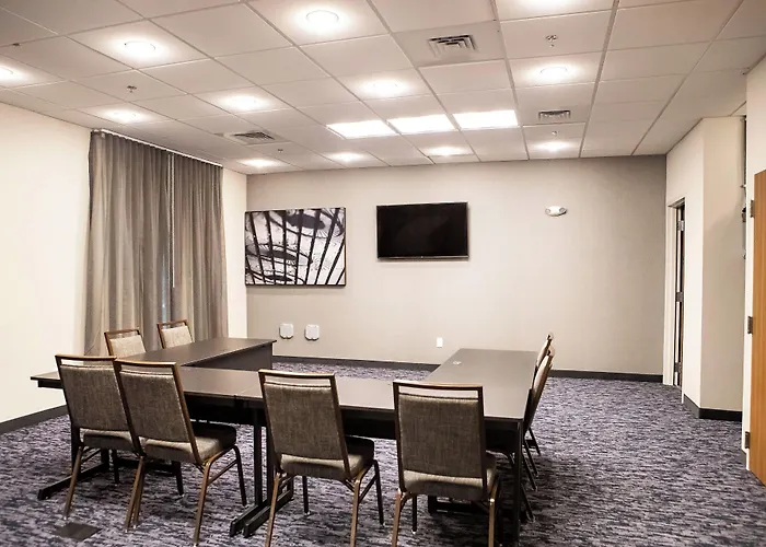 Fairfield Inn & Suites By Marriott Richmond Airport