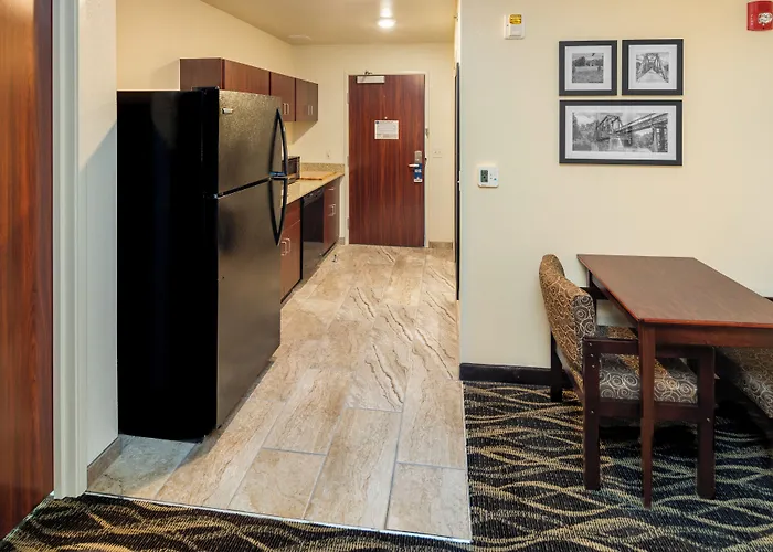 Cobblestone Inn & Suites Fairfield Bay