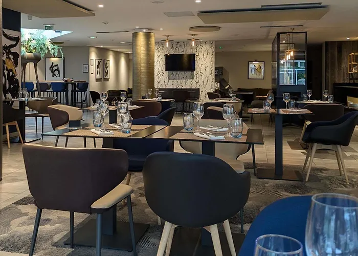 Mercure Pau Palais Des Sports