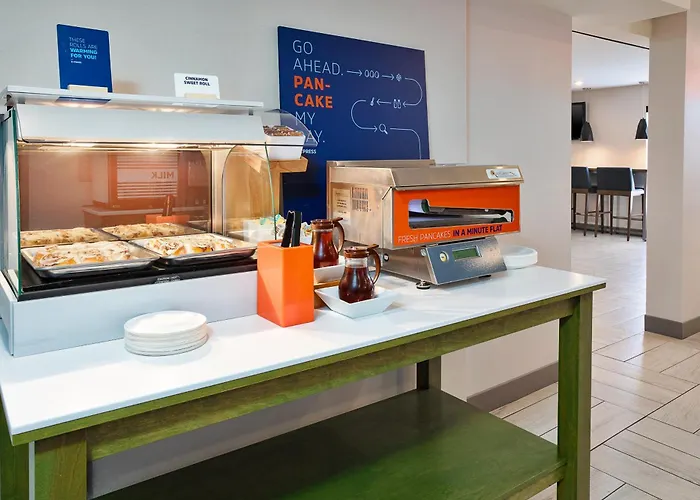 Holiday Inn Express Hotel & Suites Uptown Fredericton By Ihg