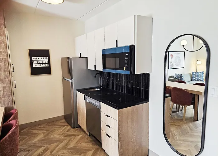 Sonesta Simply Suites Nanuet