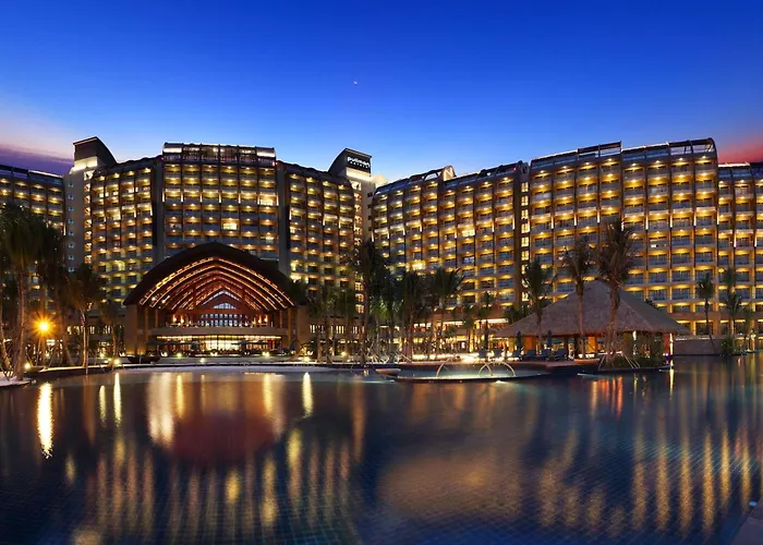 Pullman Oceanview Sanya Bay Resort & Spa