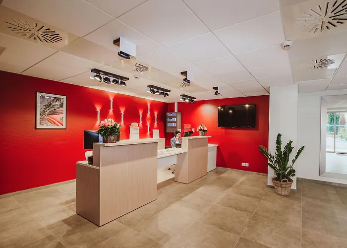 Residence Vacances - Azureva Sur Les Hauteurs De Roquebrune-Cap-Martin