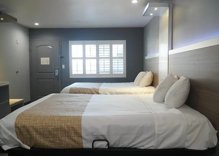 Travelodge By Wyndham Whittier