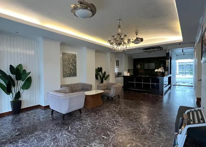 D Eastern Hotel
