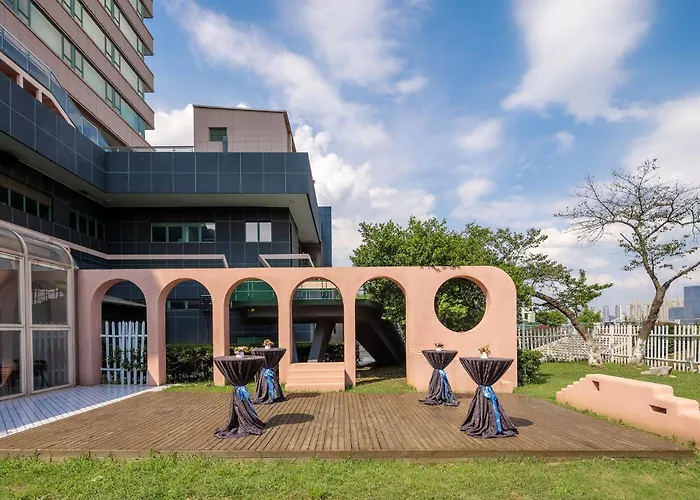 Holiday Inn Wuhan Riverside By Ihg