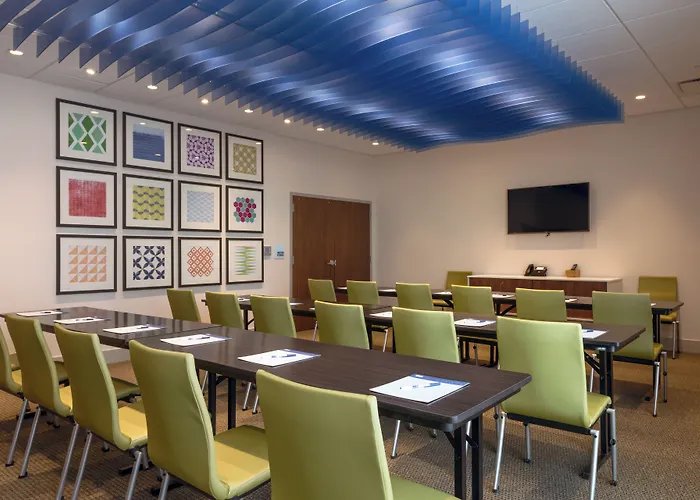 Holiday Inn Express & Suites - Tulsa Downtown - Arts District By Ihg
